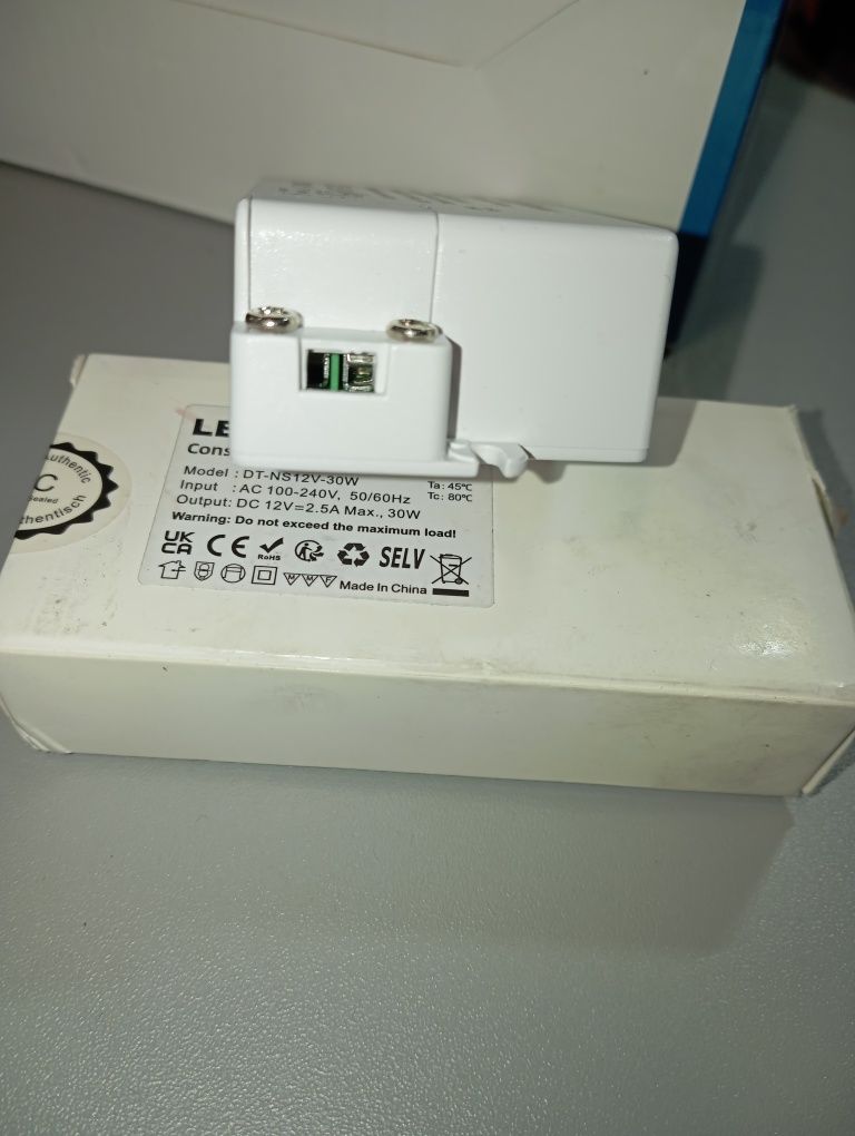 Transformator LED 12V 30W 2,5A, 230V do 12V DC Sterownik zasilacz