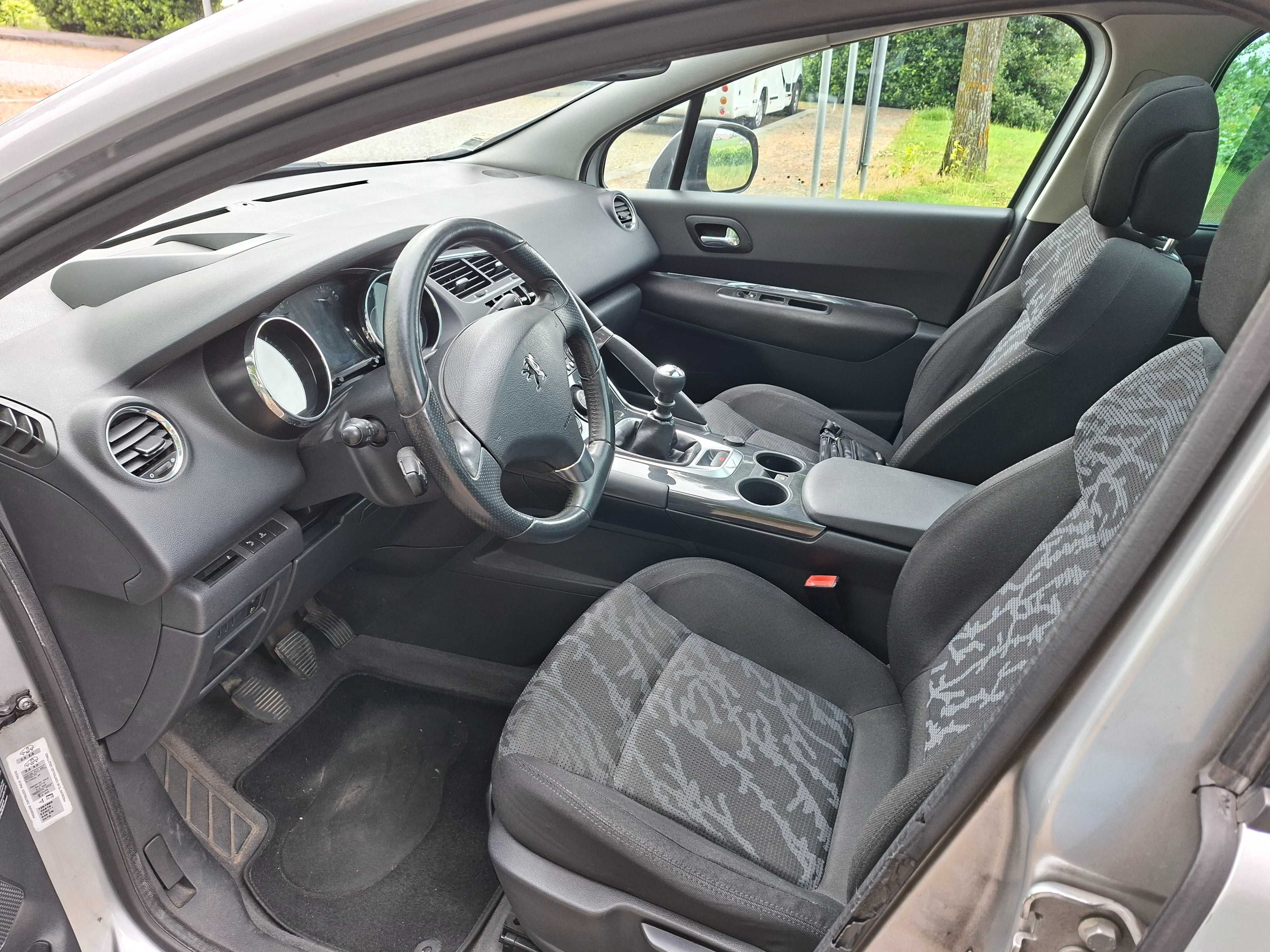 Peugeot 3008 1.6 hdi com extras caixa manual