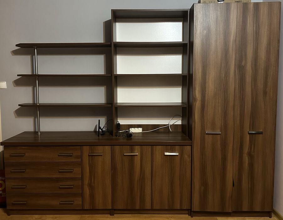 Sprzedam zestaw mebli sypialnianych + biurko