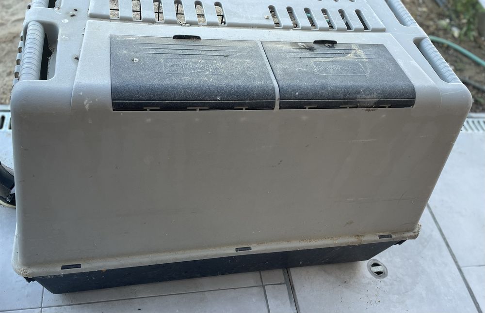 Caixa para transporte cães