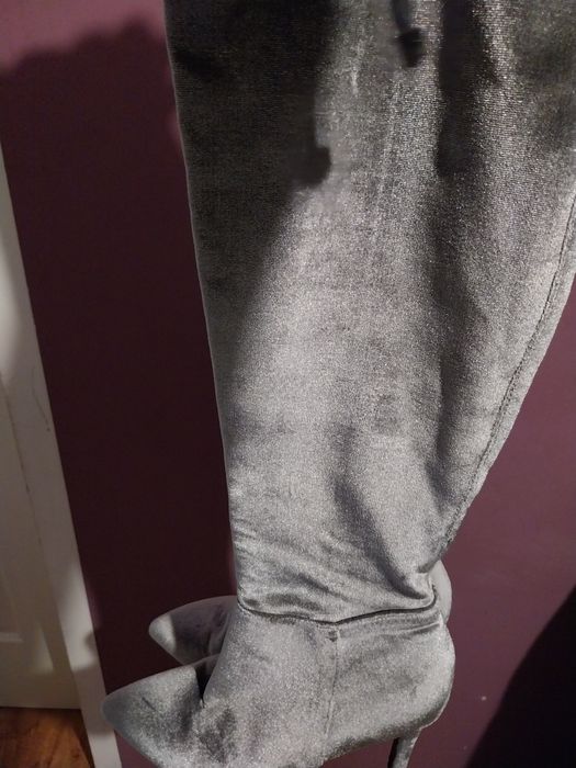 Damskie, na słupku kozaki