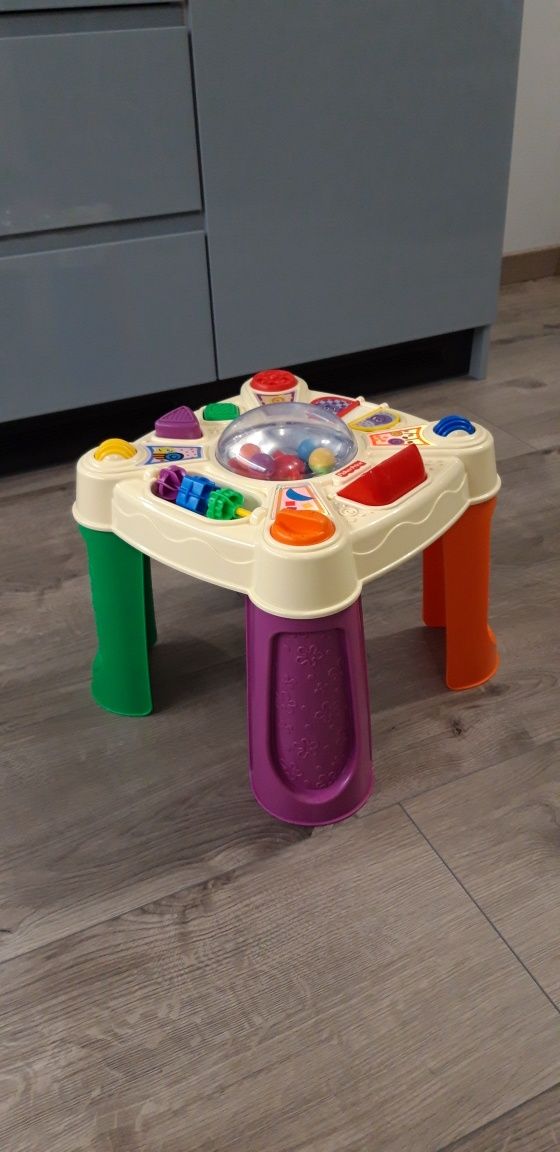 Stoliczek interaktywny Fisher Price