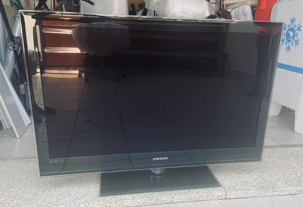 Tv Samsung LCD 40in