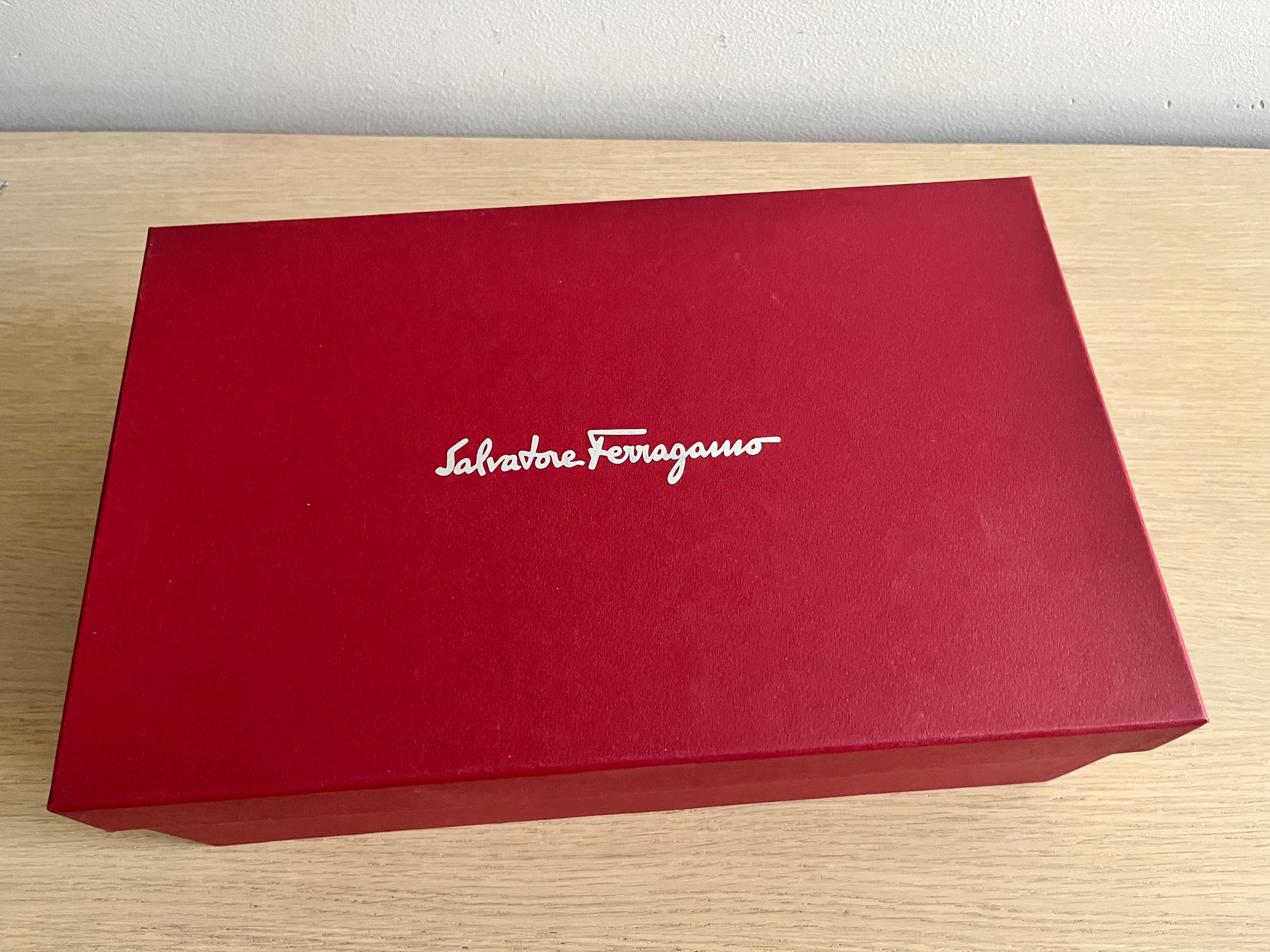 Oryginalne pudełko Salvatore Ferragamo