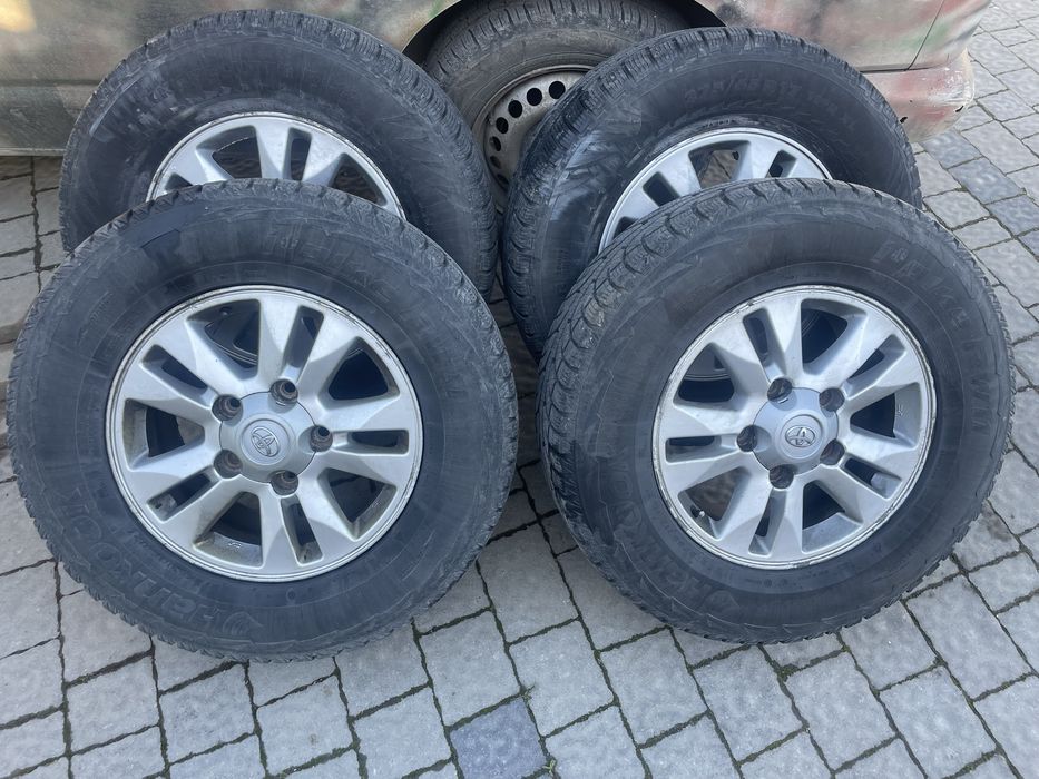 Диски з резиною Ланд Крузер