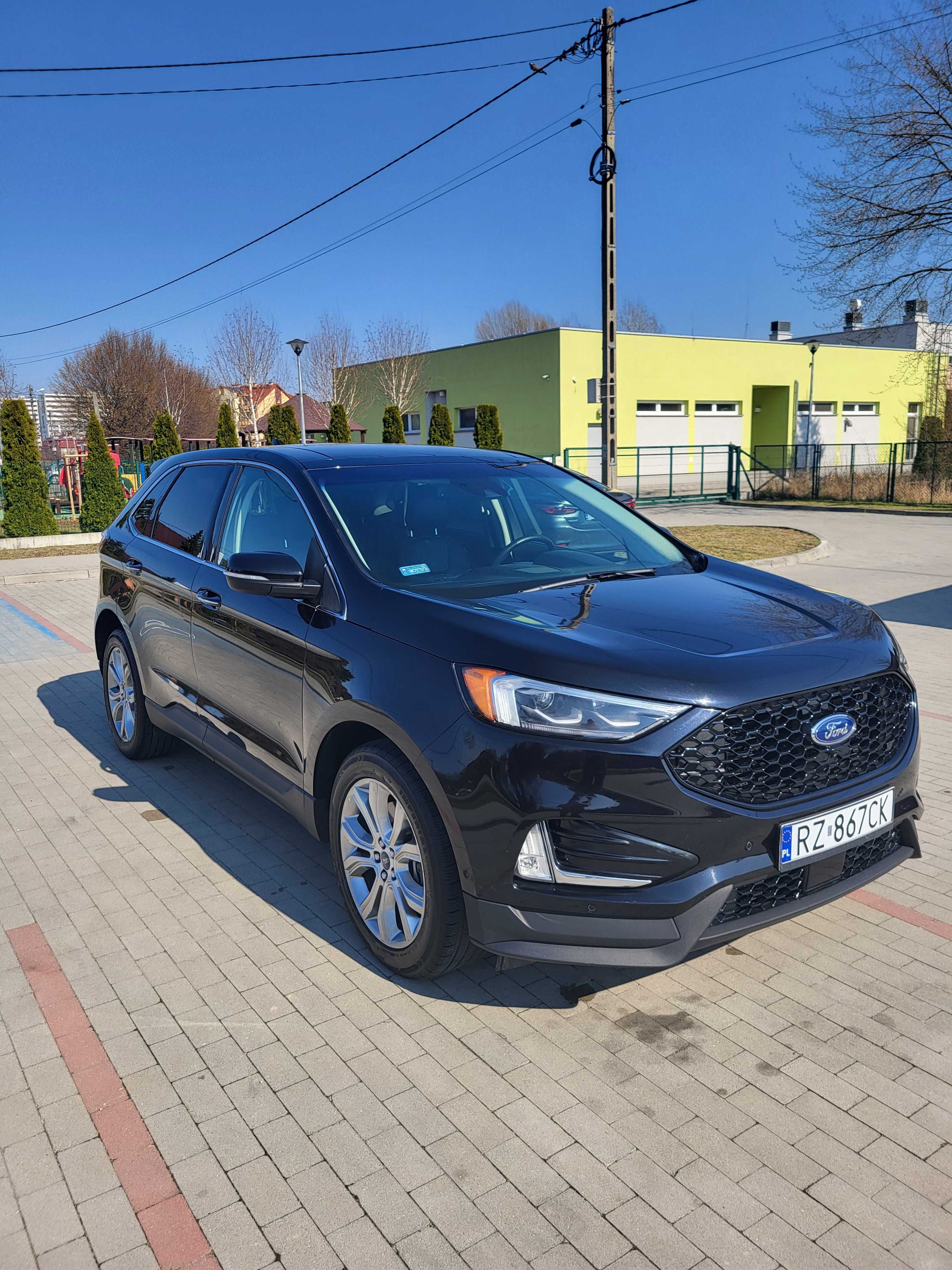 Ford Edge 2.0 245 KM Titanium 4x4 Czarna Perła