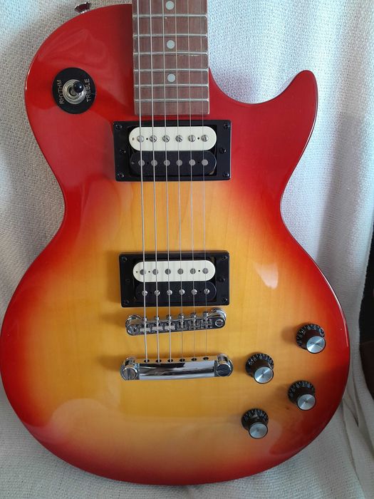 Gitara elektryczna Epiphone Les Paul Studio LT (by Gibson) i gratisy