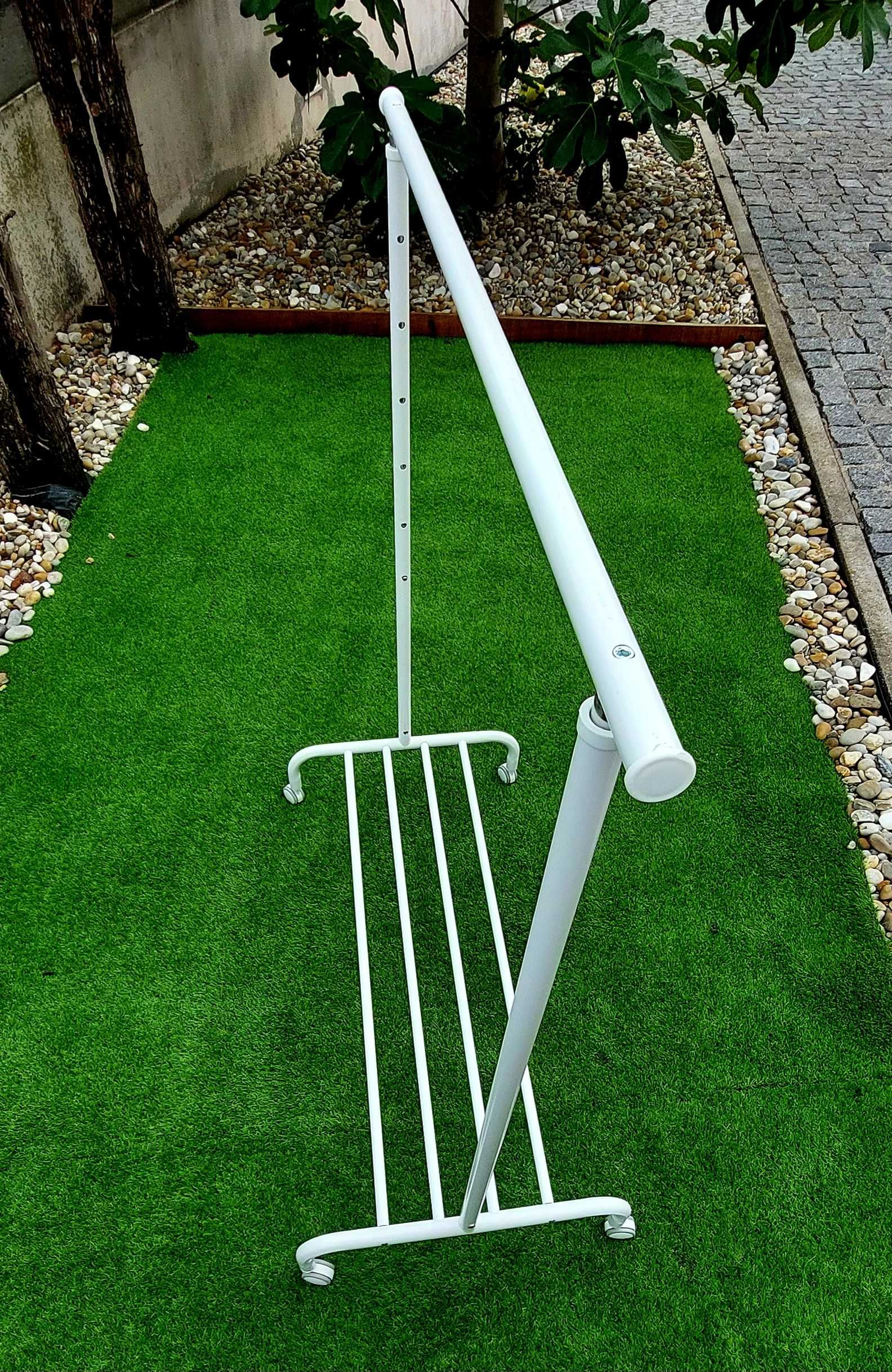 Suporte para cabides RIGGA (IKEA)