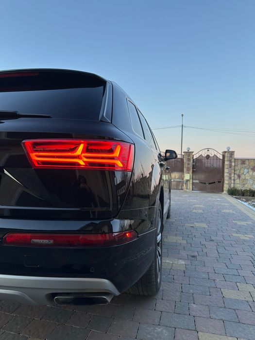 AUDI Q7 4m 2017р