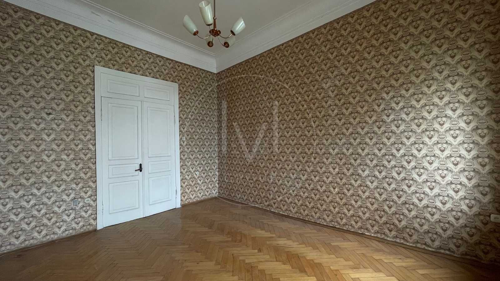 Продаж 4 кім квартири в будинку пам'ятки архітектури 'Садиба Ханенків'