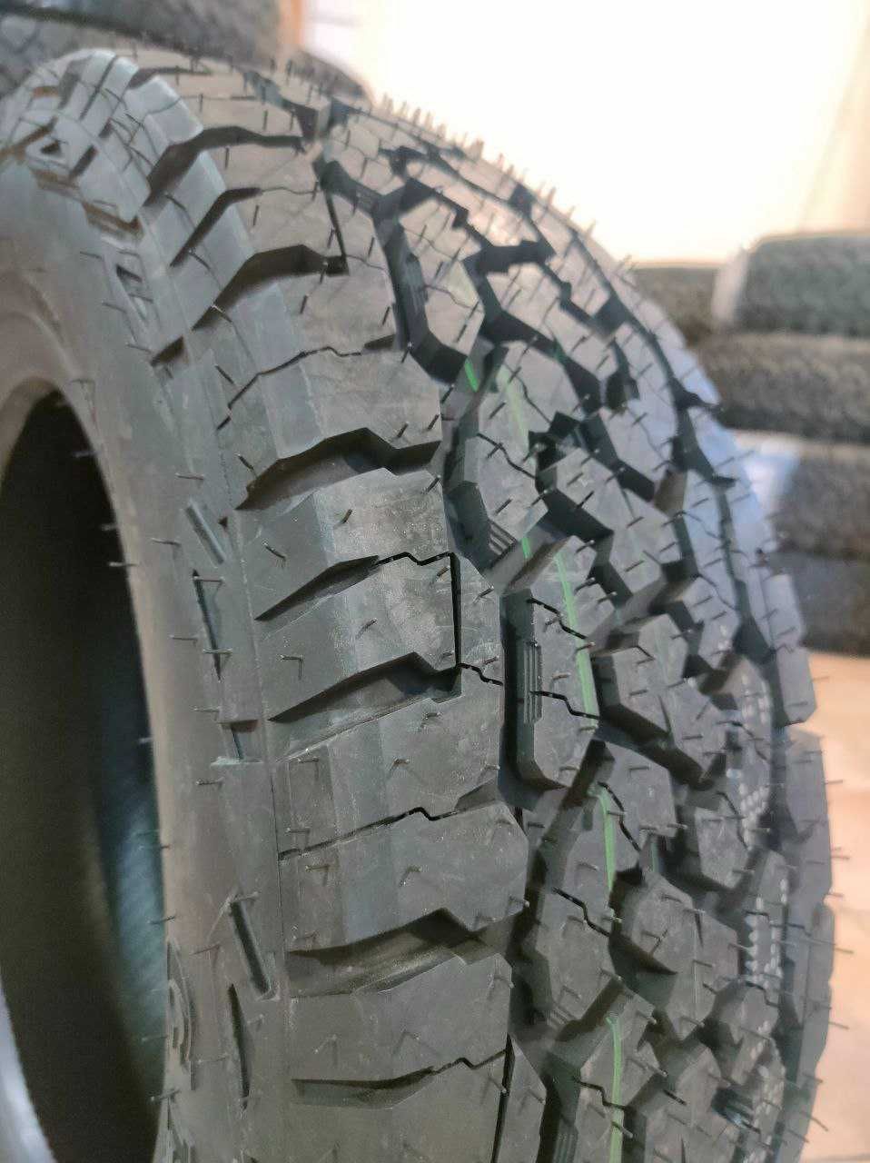 225/70 R16 Позашляхові, всесезонні АТ шини Comforser CF1100 225/70/16