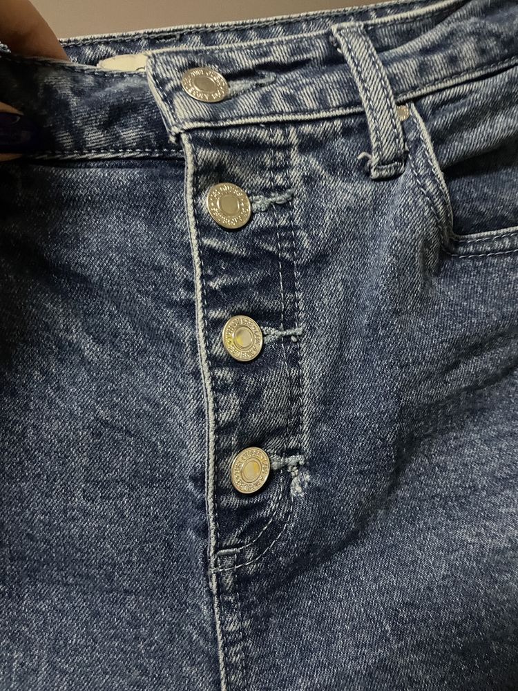 Nowe damskie spodnie jeansowe