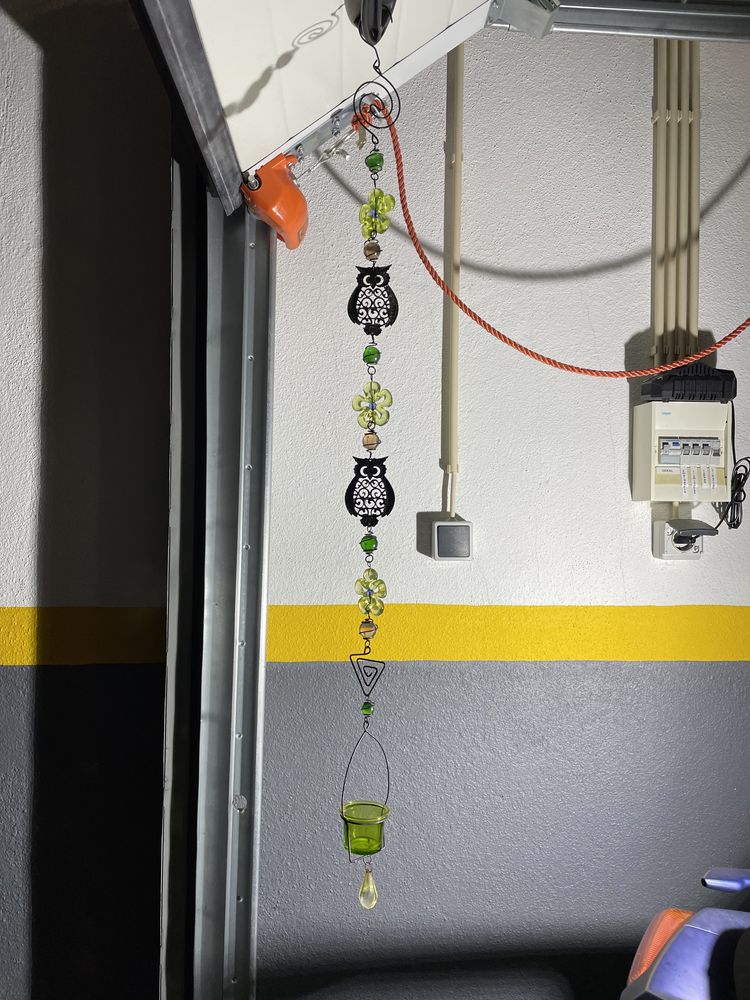 Porta vela pendente com mochos em ferro