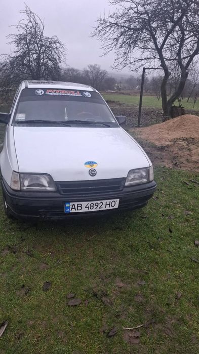 Опель кадет 1989