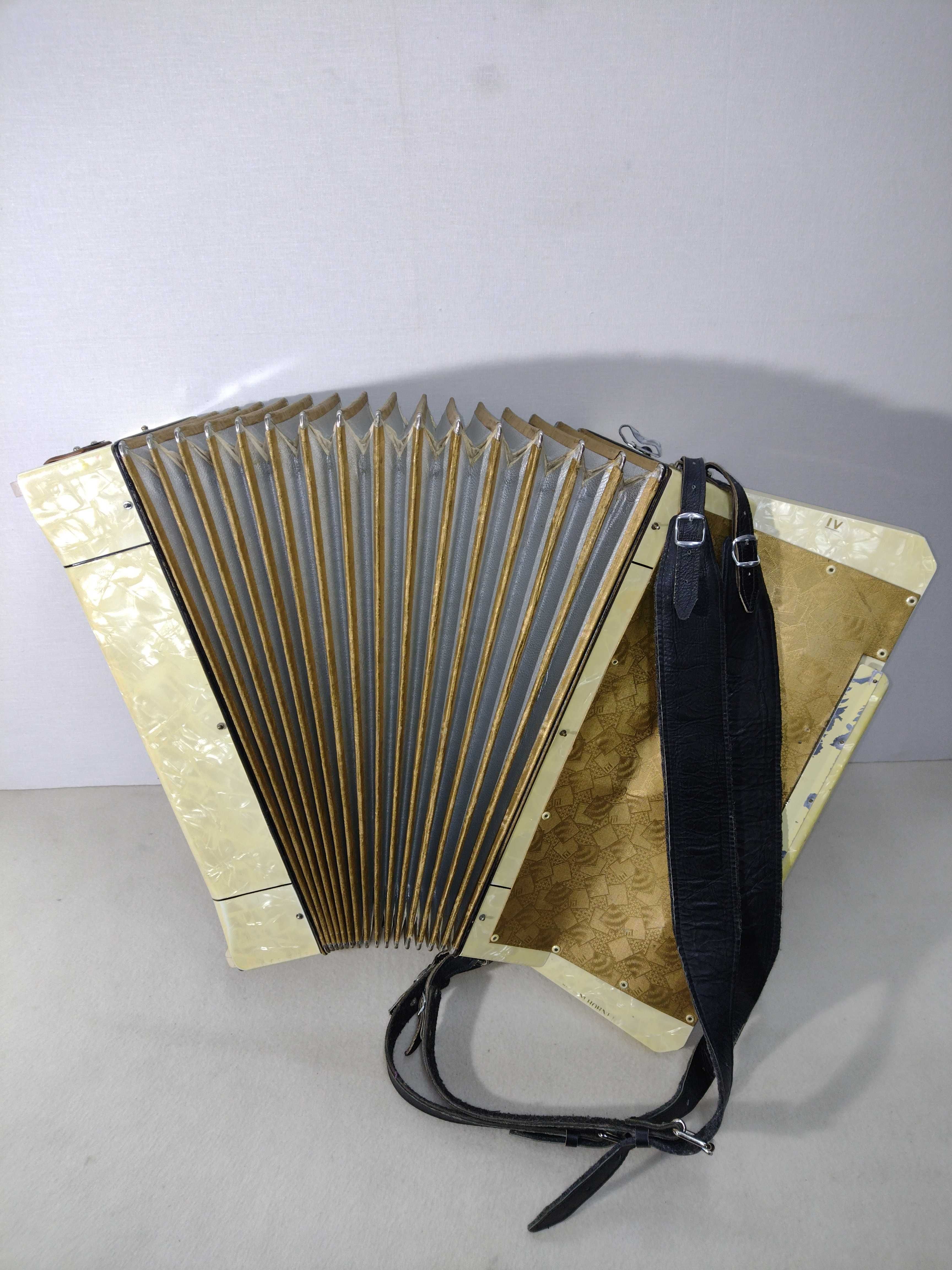 Akordeon Hohner Tango IV ,120 bas-4 ch.(,MUSETTE) stan BDB zamiana !!!