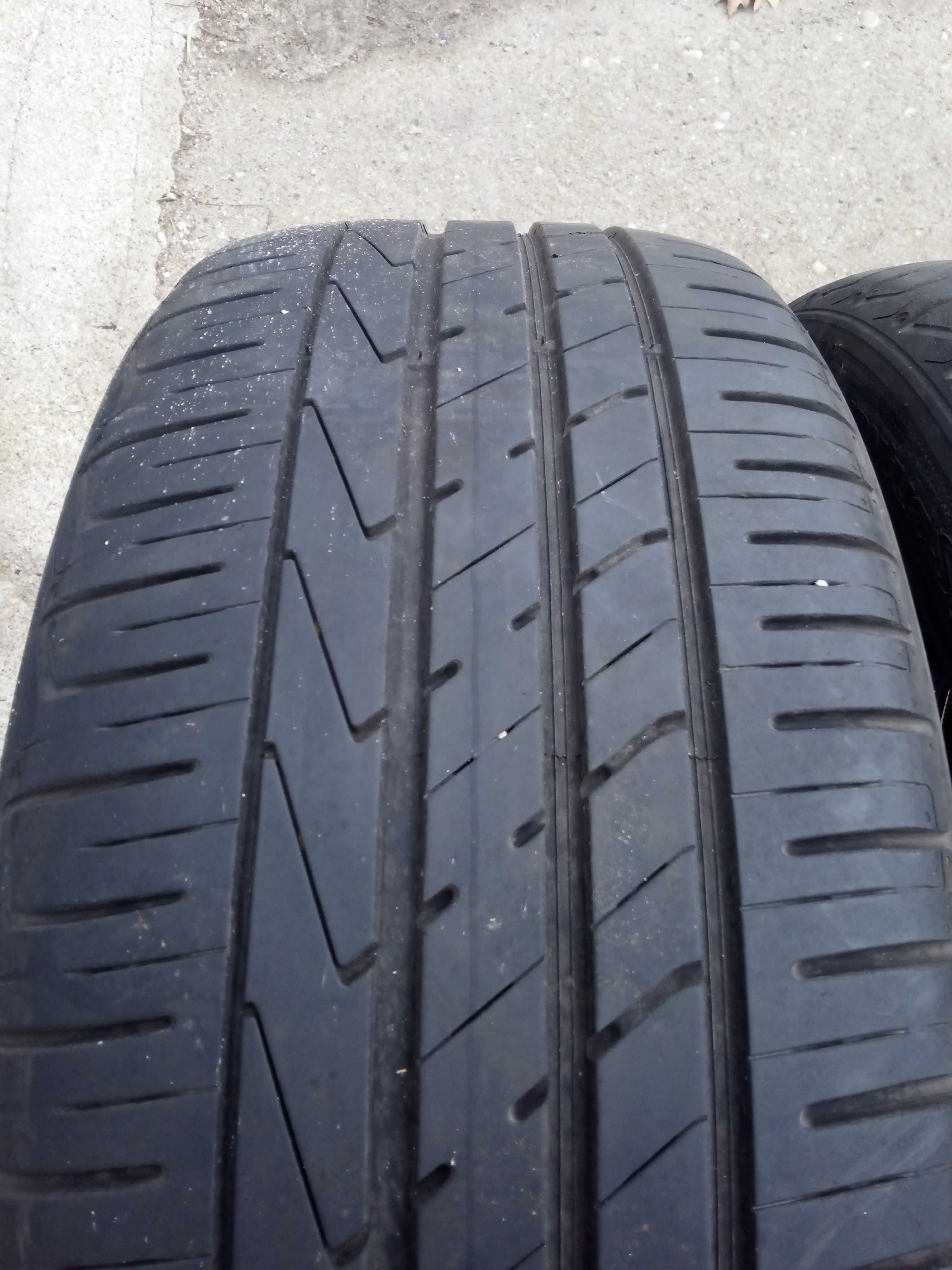 235/50/19 - 6-6,5mm - Hankook -4szt -komplet -Tanio