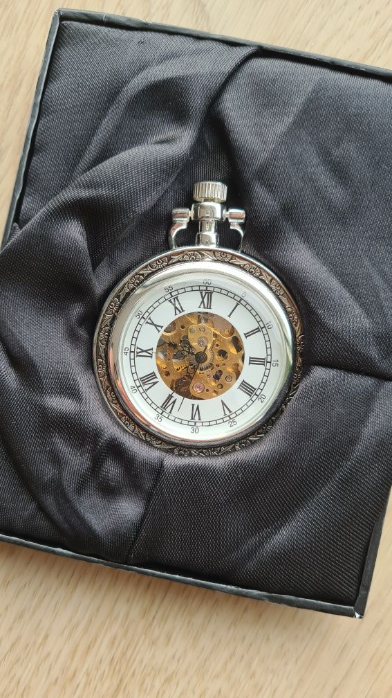 Loire posrebrzany zegarek nakręcany mechanicznie