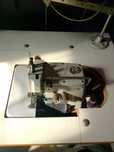 Sprzedam overlock 3 nitkowy.