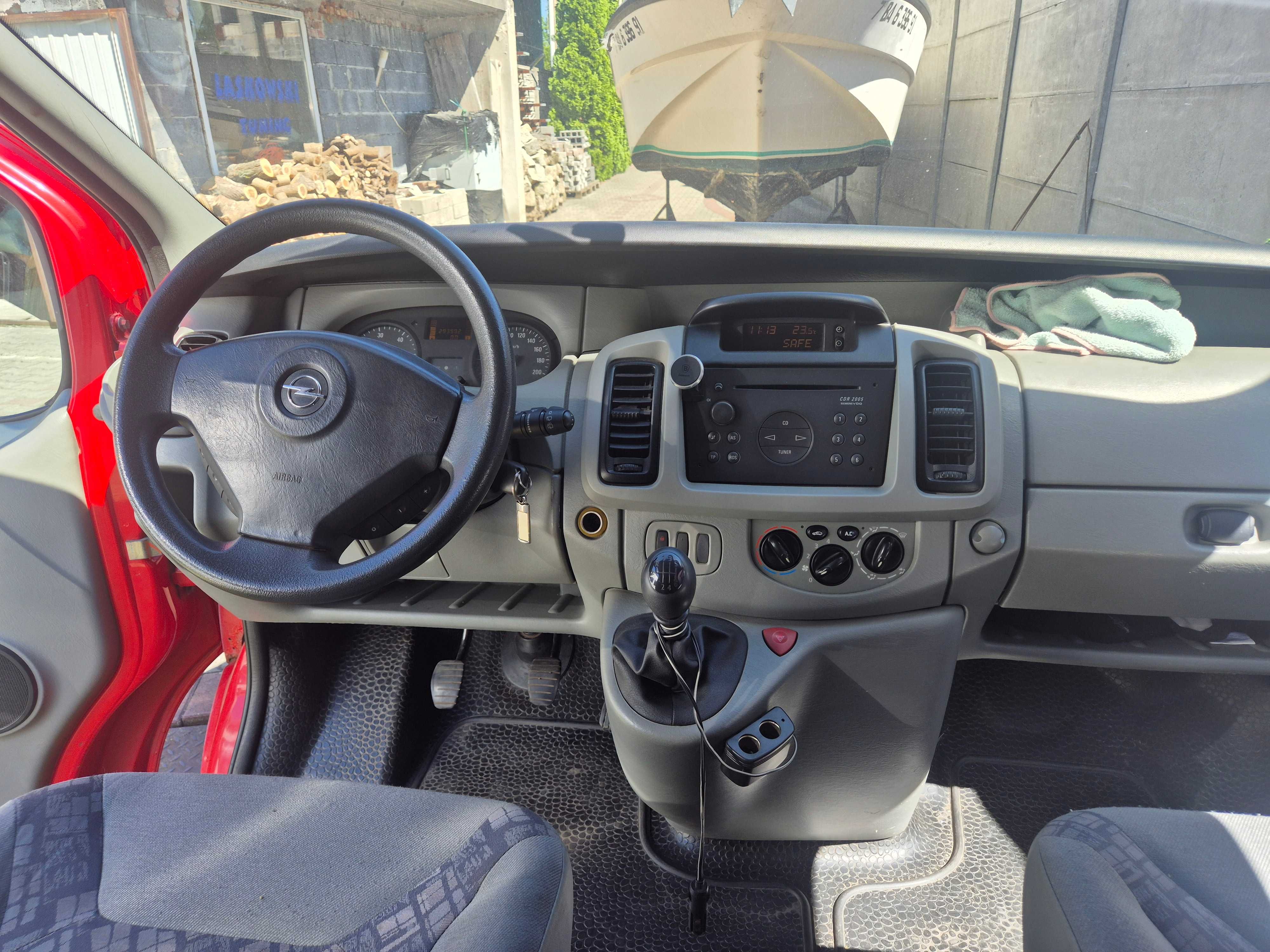 OPEL VIVARO 1,9CDTI 102KM 6-osobowy, Long