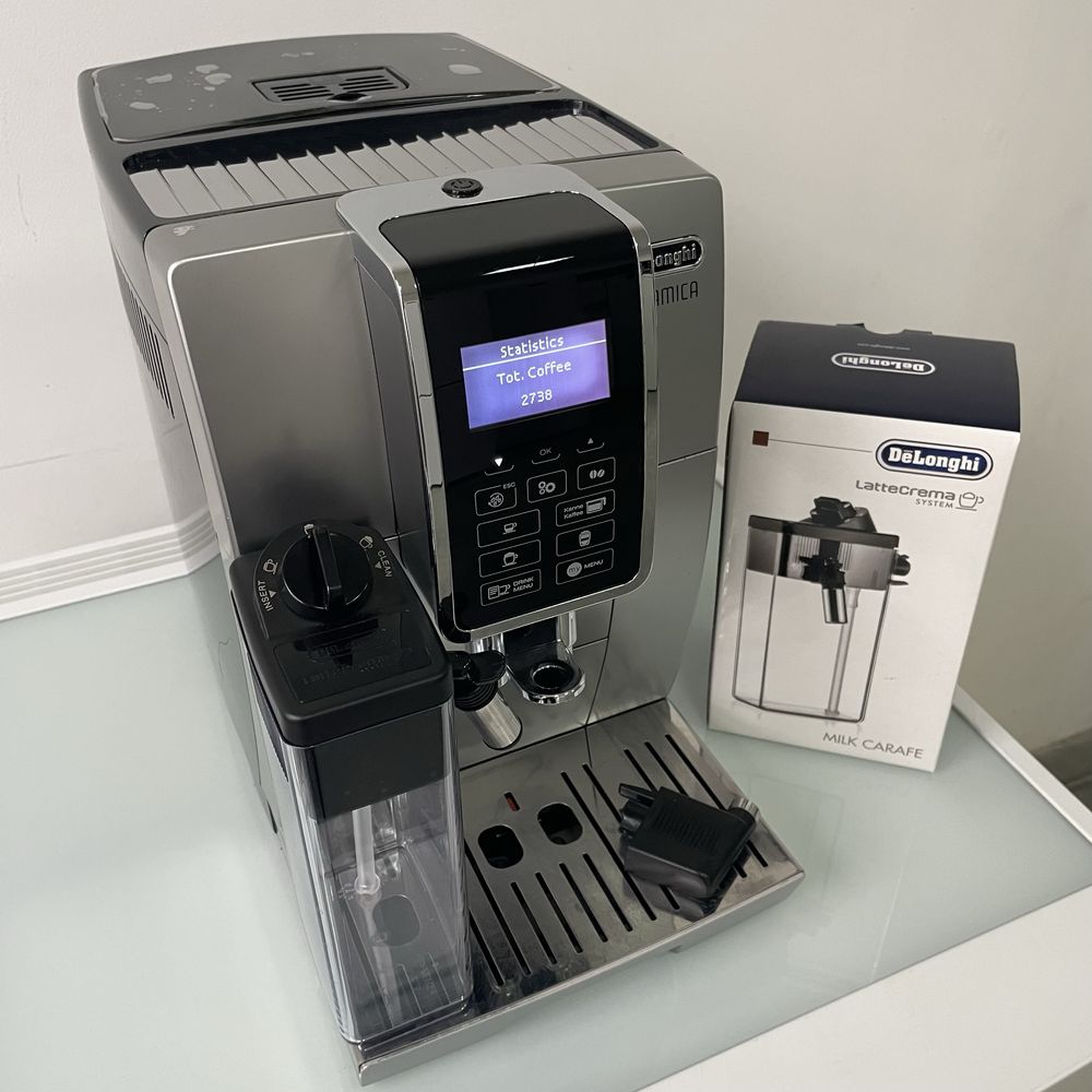 Кофемашина Delonghi Dinamica из Германии обмлужена гарантия 2739 кофе