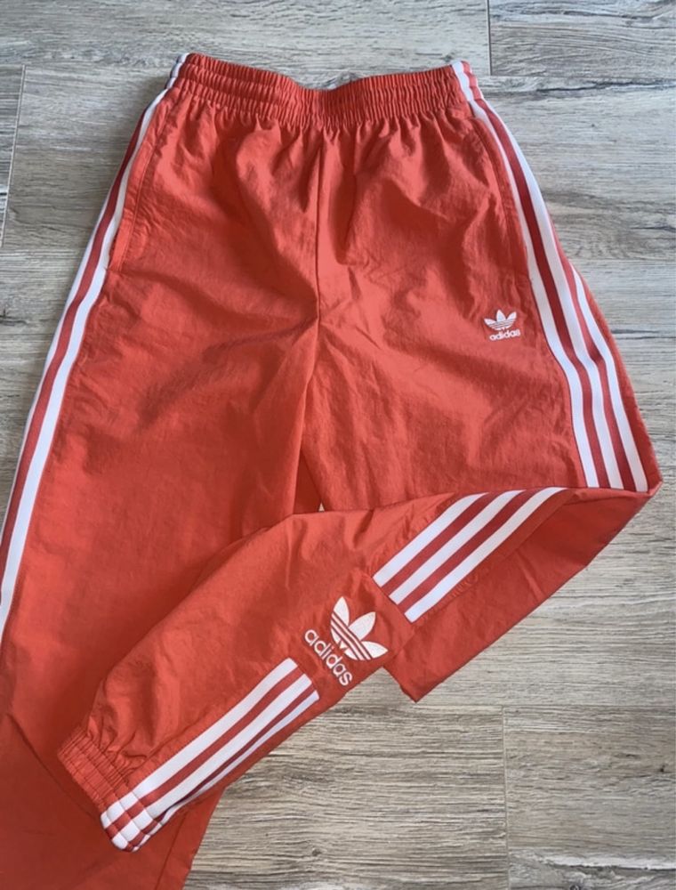 adicolor classics track pants adidas