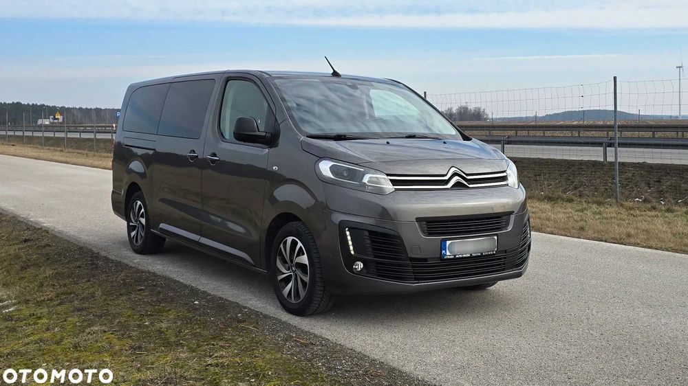 Wynajem busa, 8 osób, kat. B