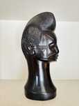 Busto / estatueta africana em pau preto