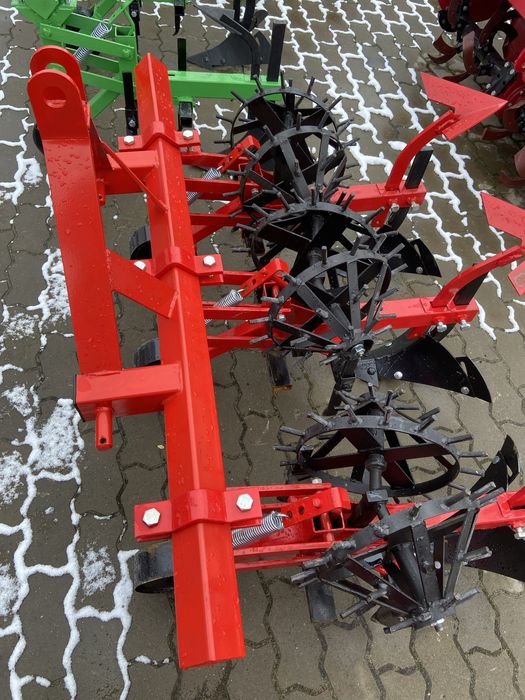 Культиватор міжрядний Wirax/Bomet на 3секцій