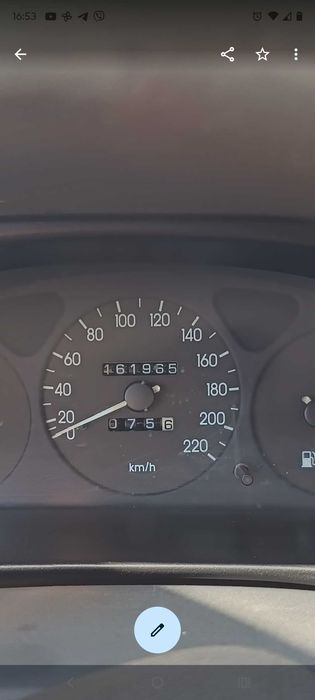 Автомобіль Daewoo sens