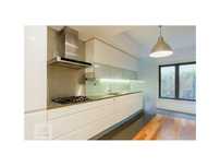 Apartamento T2 para arrendar com garagem Lapa