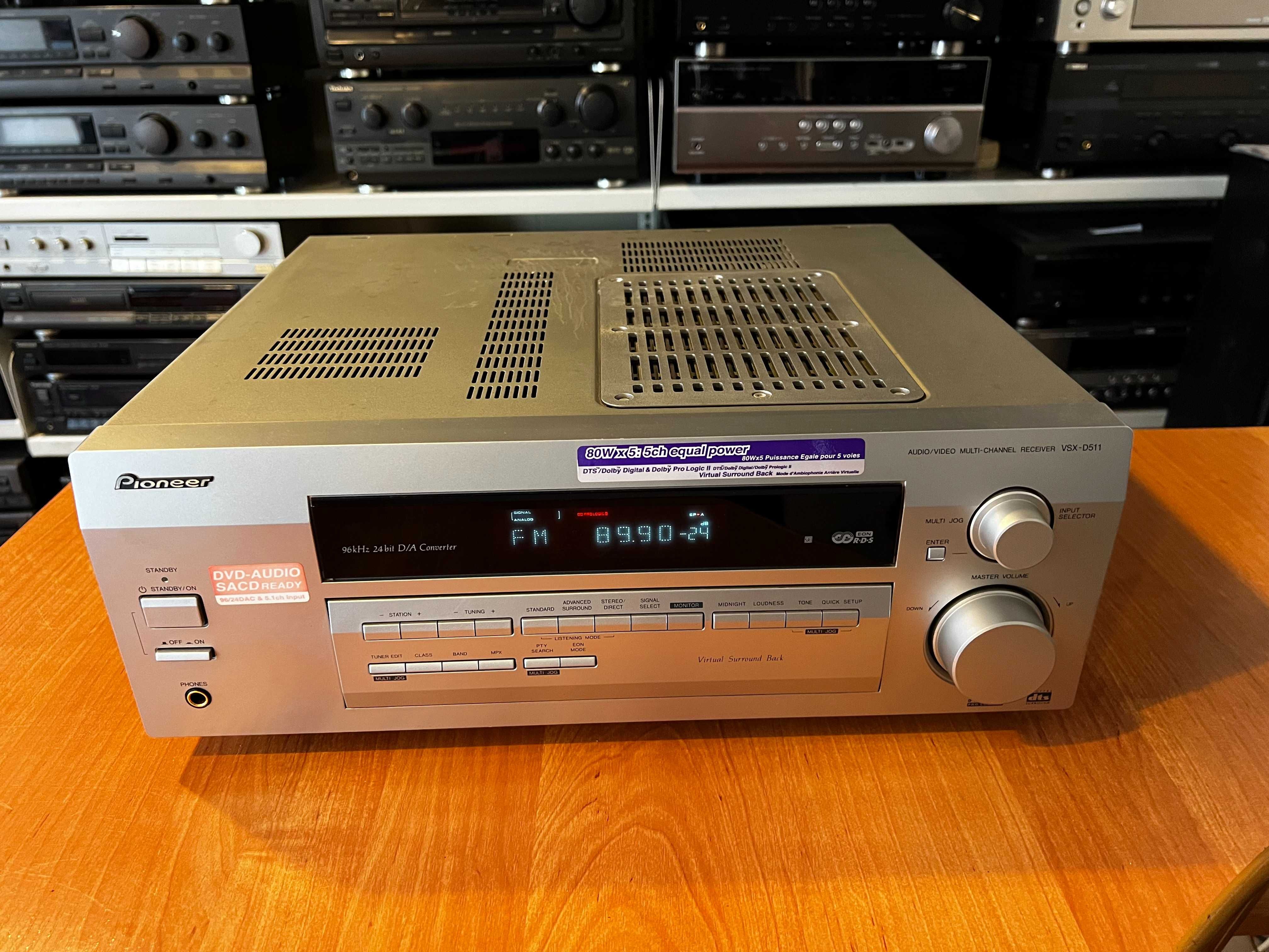 Amplituner Pioneer VSX-D511 Audio Room