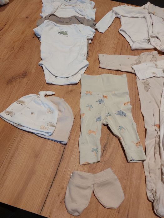 Zestaw ubranek dla niemowlaka