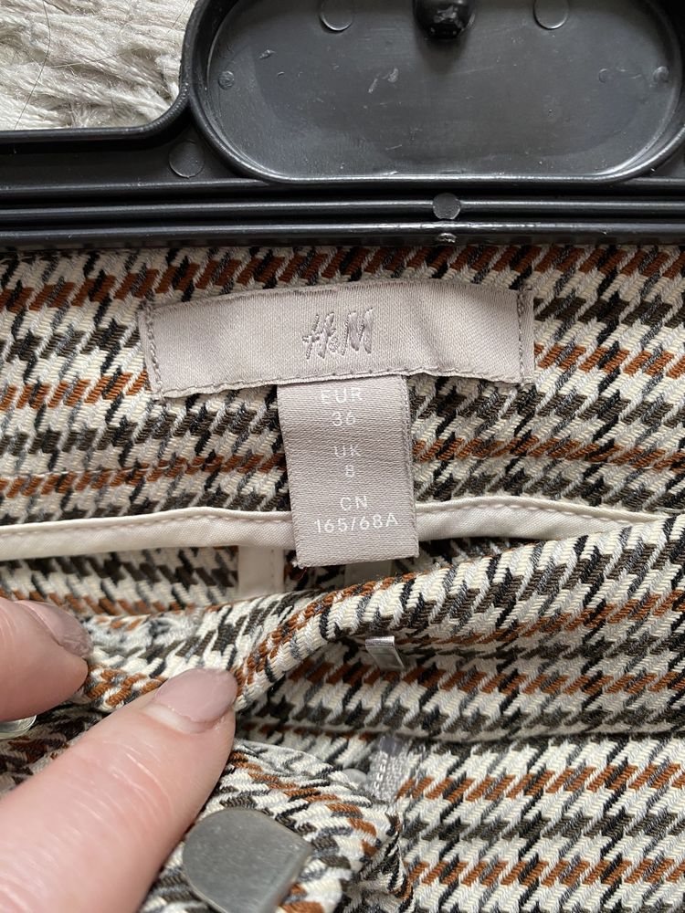 Костюм брючний H&M на осінь-весну р. S-M, стан нового