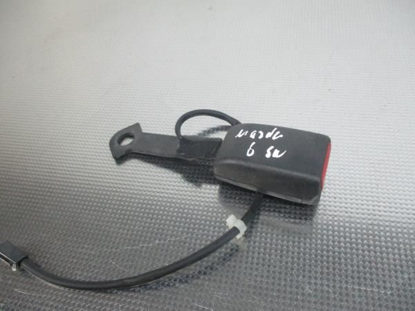 Encaixe de cinto frente direito MAZDA 6 Station Wagon (GY)