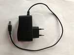 Zasilacz 12V 2A wtyk 5,5/2,5 mm, (+) w środku