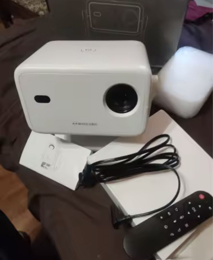 Домашній кінотеатр/проектор Magcubic 4K L018 Android11