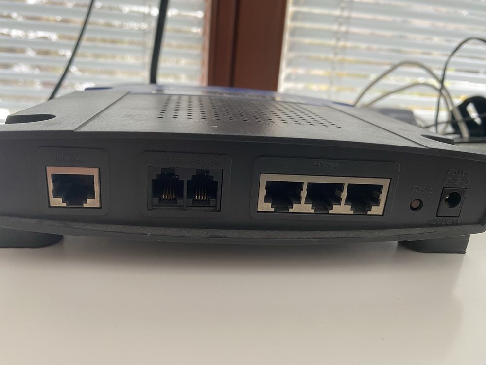 Router  hub Linksys voip