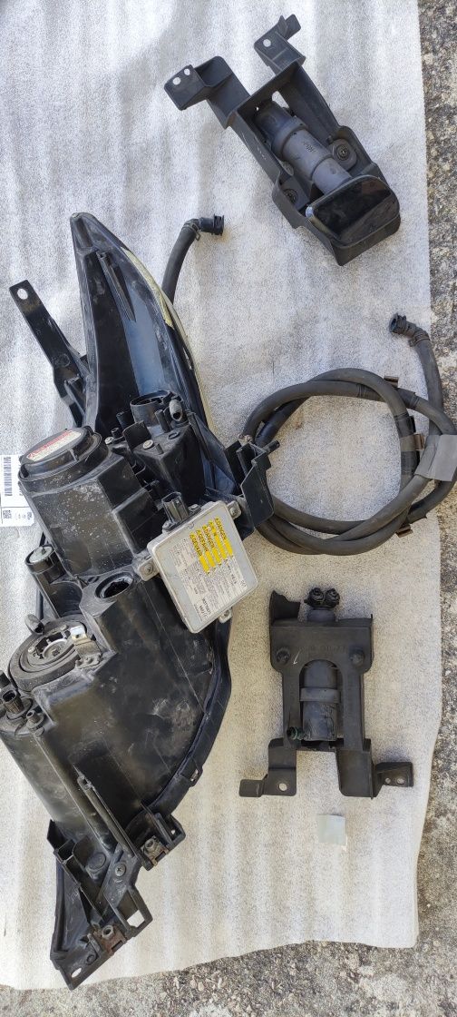 Farol dianteiro direito XENON, Mazda 5 sport