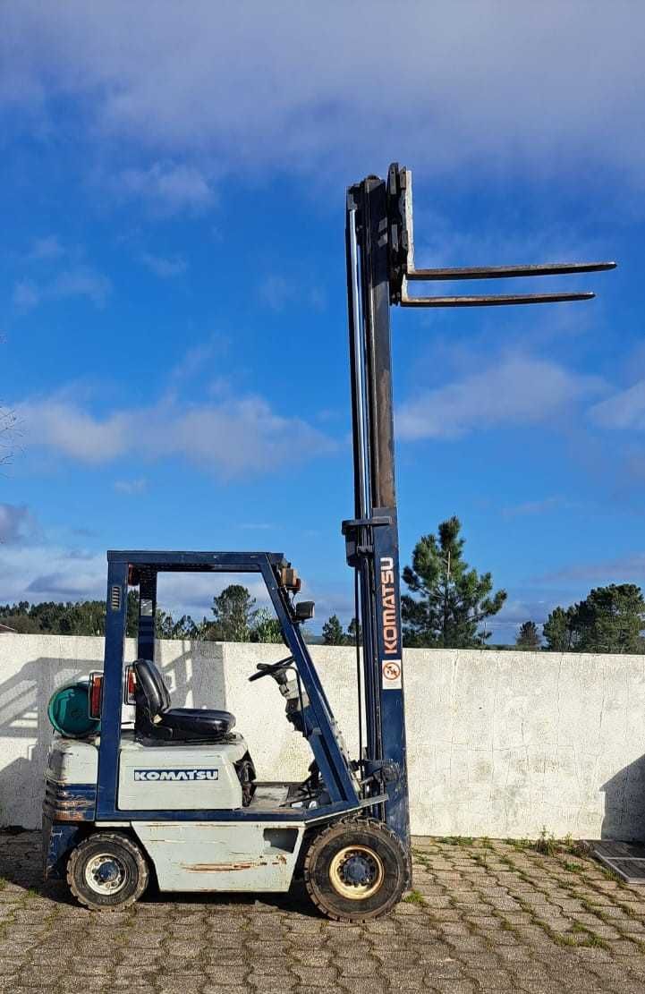 Empilhador para venda
