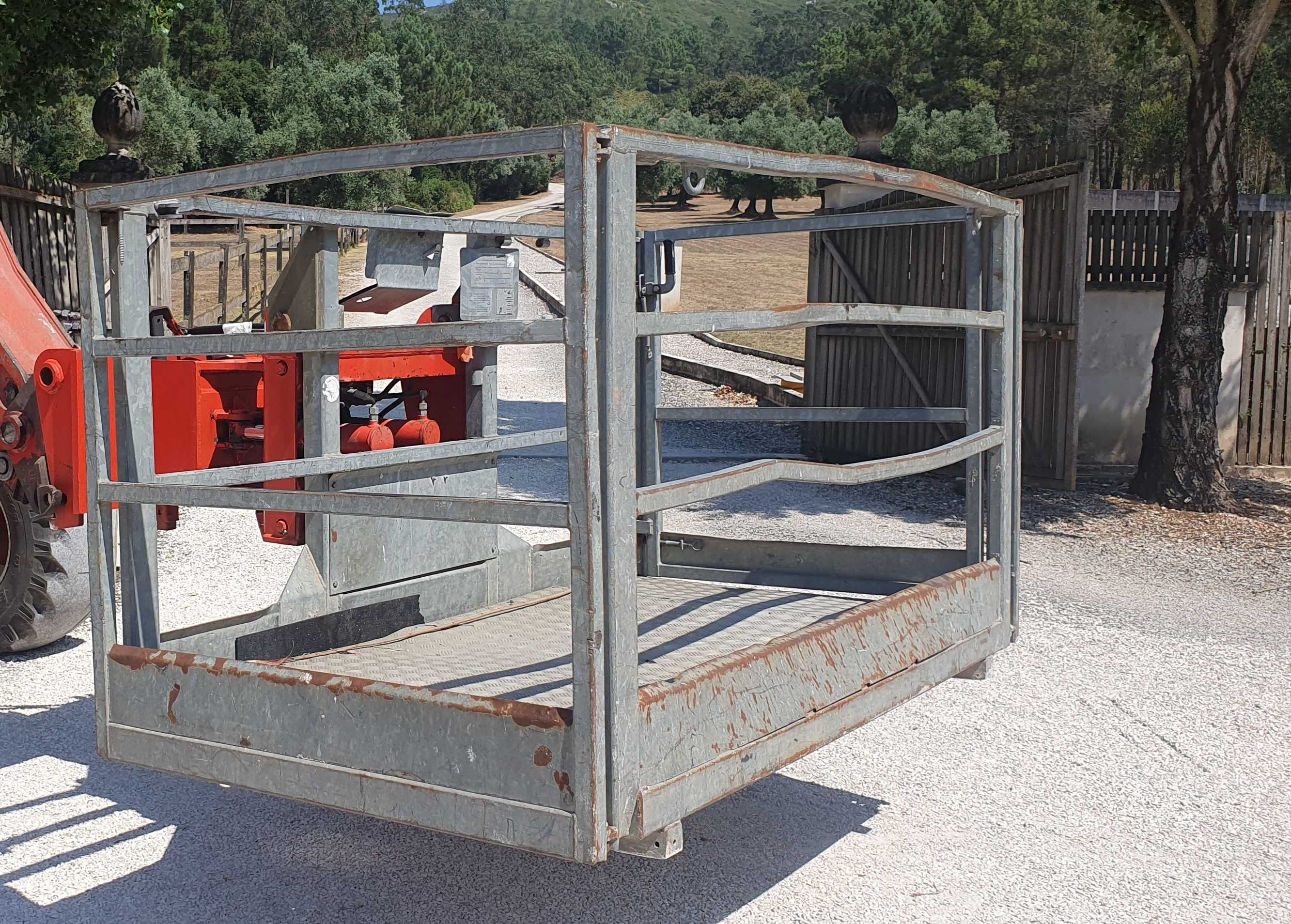 Manitou Telescópico Cesta Hidráulica