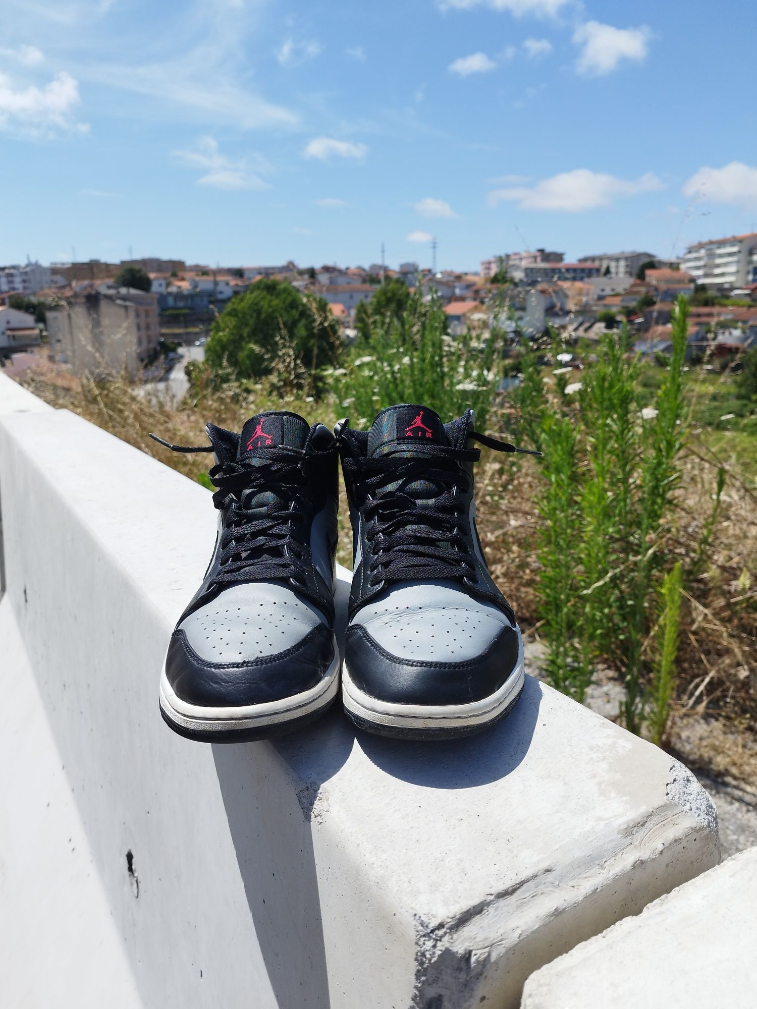 JORDAN 1 MID - "Shadow" -  Black - Gym Red - Participe Grey