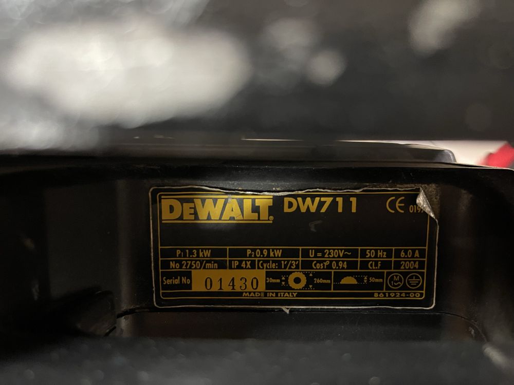 Dewalt DW711 / дискова комбінована пила Девольт