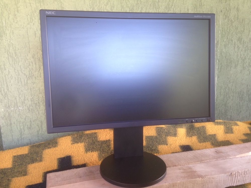 Monitor NEC multisync ea221wme