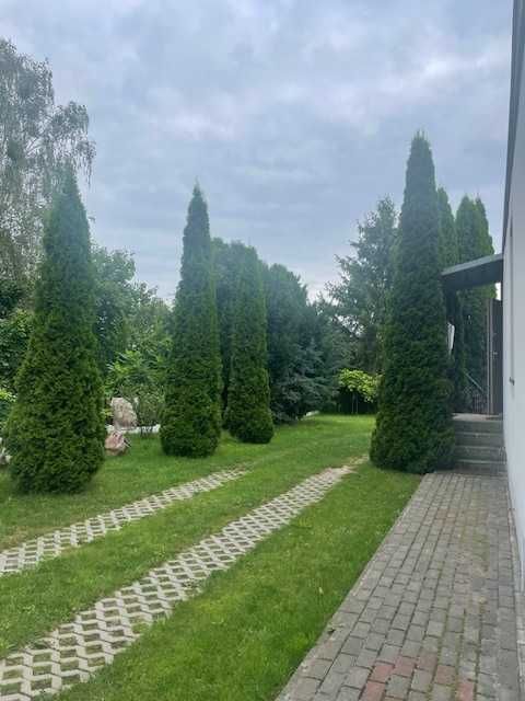 Fasty – połowa domu 50 m², po remoncie, 3 pokoje