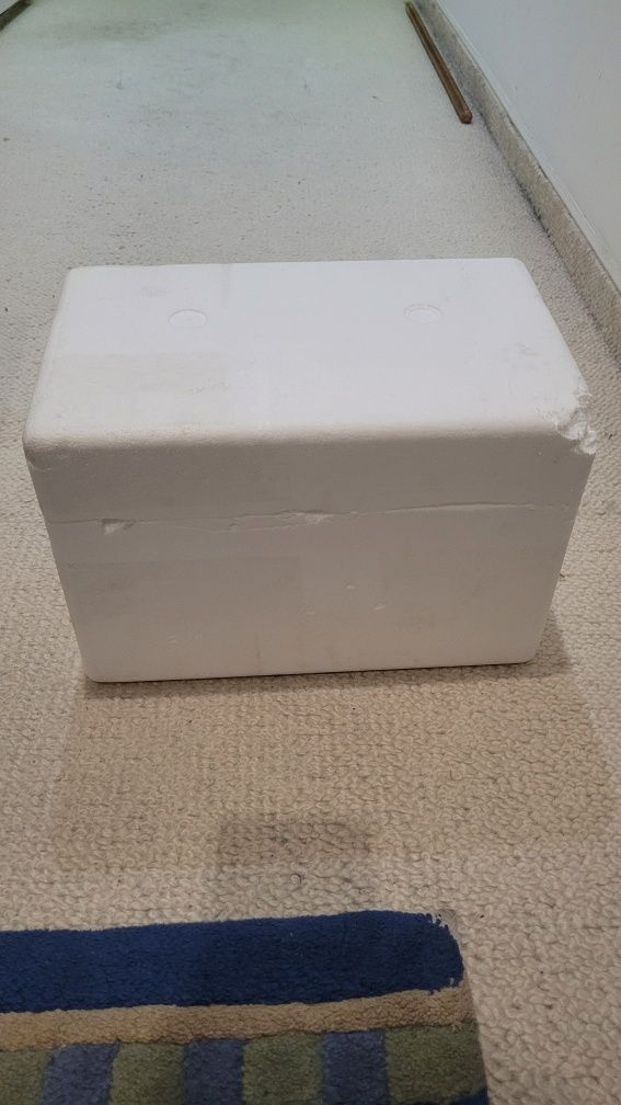 Pojemnik styropianowy 32x20x21cm