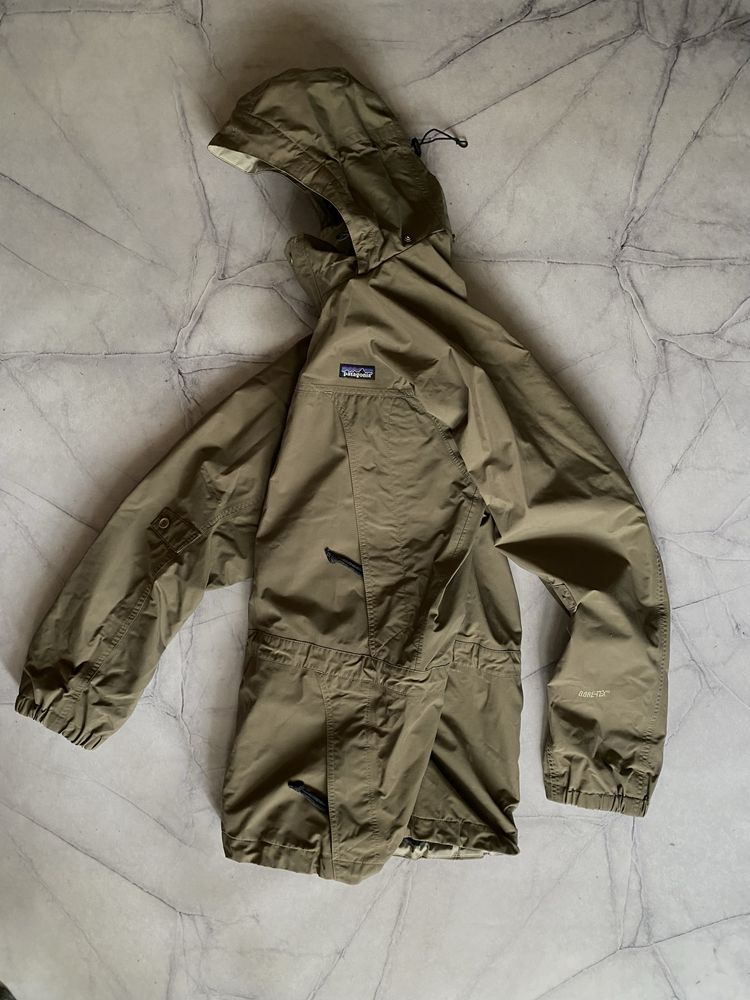 Patagonia Gore tex чоловіча вітровка оригінал