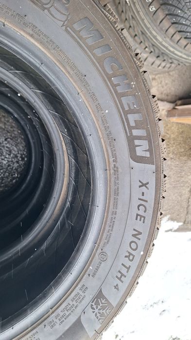 Opony zimowe z kolcami Michelin X-ice North 4. 195 60 R15