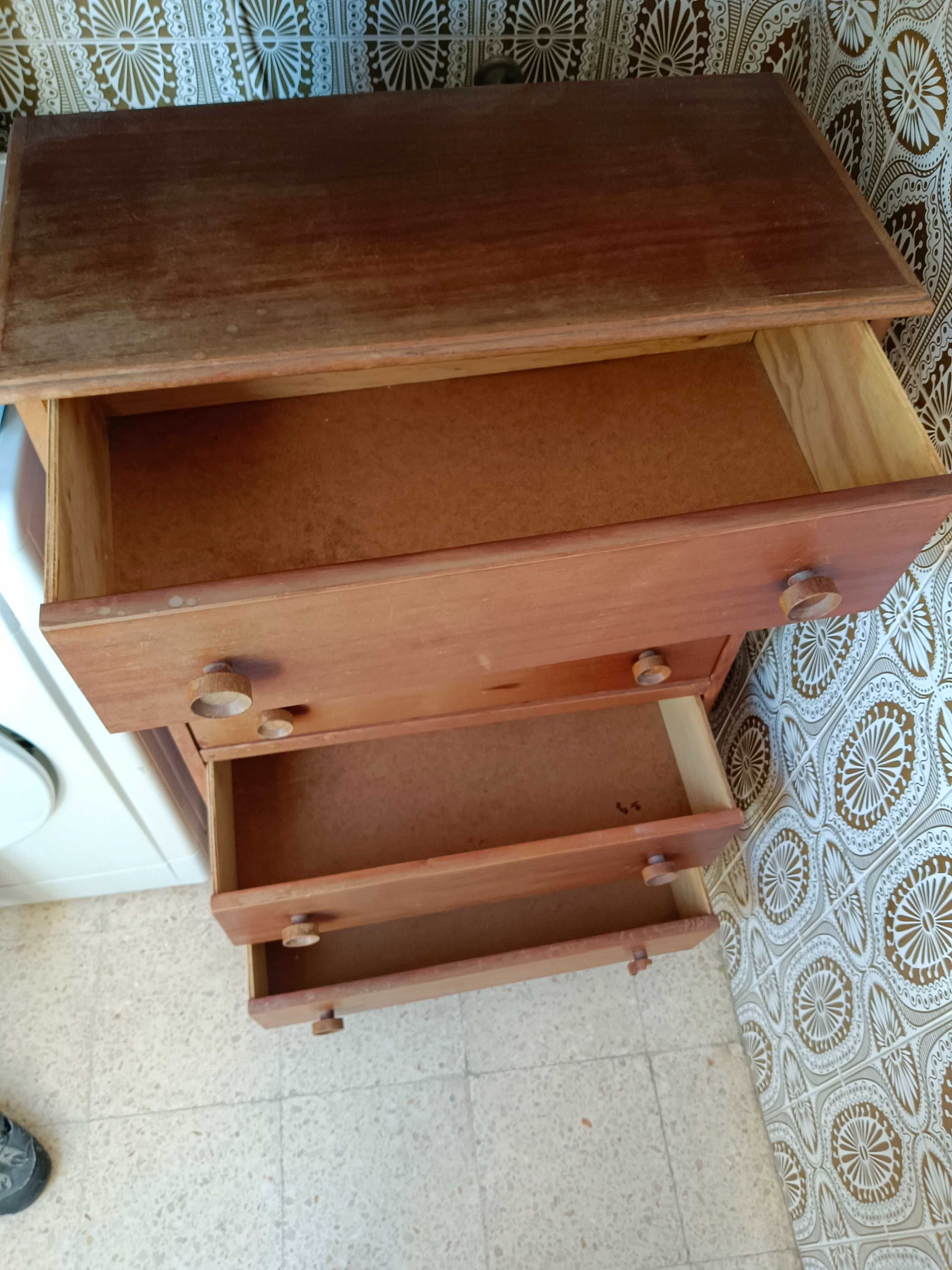 Cómoda 5 gavetas