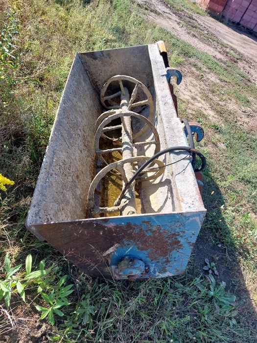 Łyżka, szybkozłacze, mieszalnik betonu jcb3cx