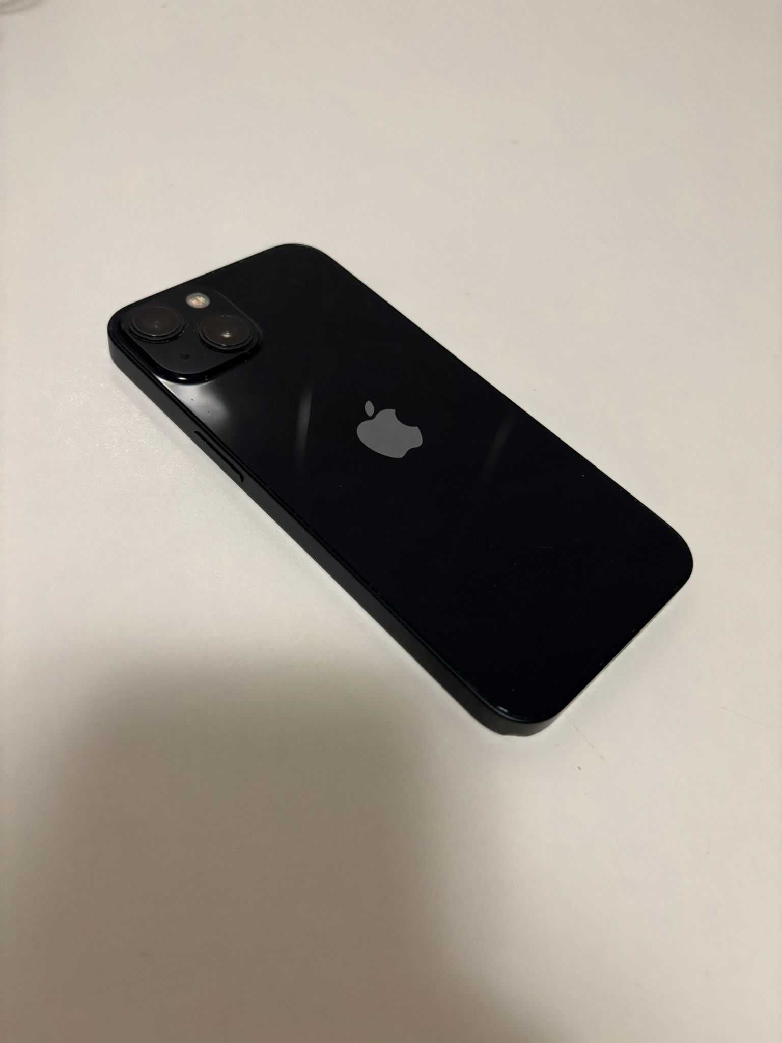 iPhone 13 128GB Preto - Como Novo